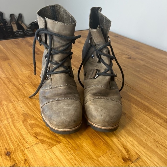 Sorrel Addington Brown Leather Lace Up Block Heel Ankle Boots Size 8 - Picture 3 of 8